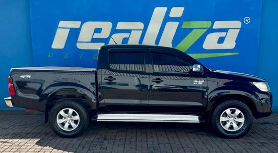 TOYOTA HILUX 2.7 SRV 4X4 CD 16V FLEX 4P AUTOMÁTICO TOYOTA HILUX 2.7 SRV 4X4 CD 16V FLEX 4P AUTOMÁTICO